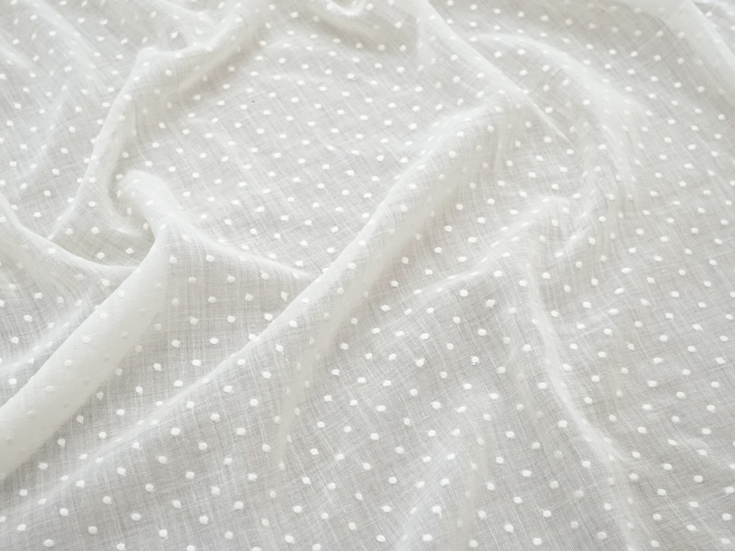 画像4: アンティーク  ドット刺繍入り コットンオーガンジー オフホワイト ファブリック テーブルクロス (4)