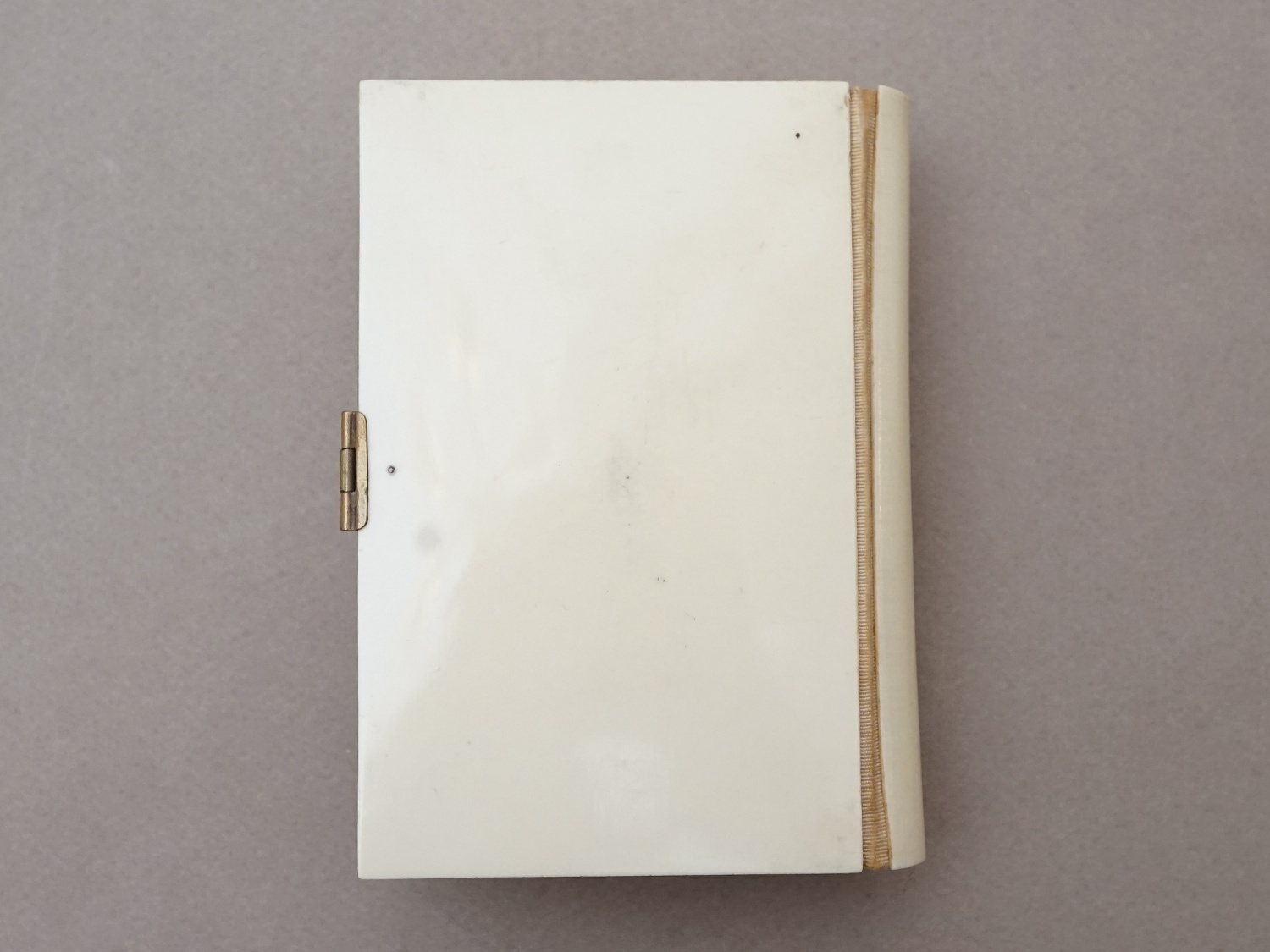 画像3: ＊蚤の市＊ 1889年 ミサ典書 クロス＆葡萄の木＆麦の穂 聖書  (3)