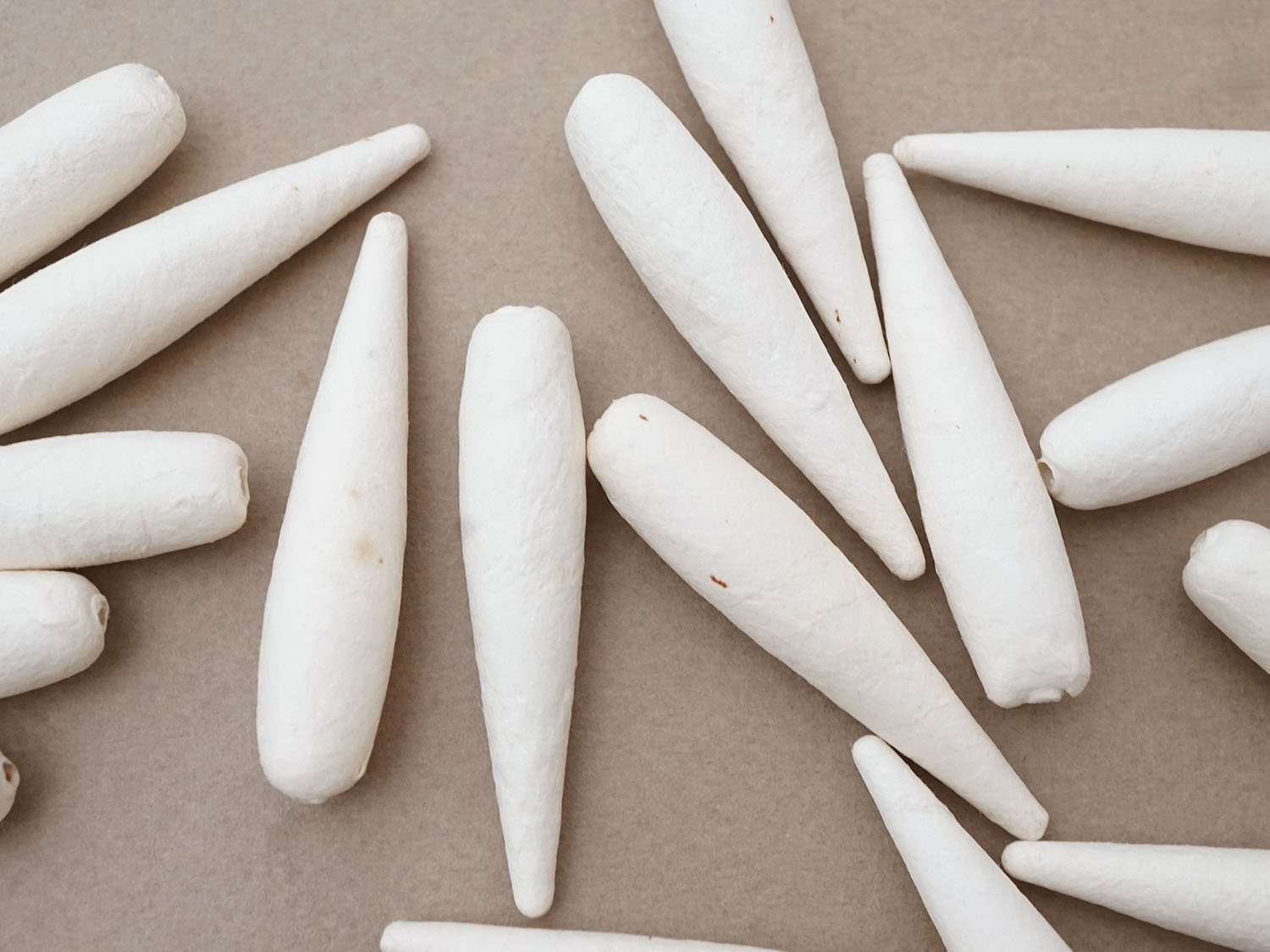 画像2: ＊蚤の市セット＊1アンティーク パスマントリーの芯 72ピースのセット (2)