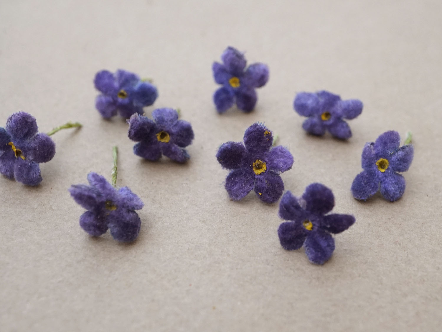 画像3: アンティーク 勿忘草の小さな布花 紫 9ピースのセット 約13mm (3)