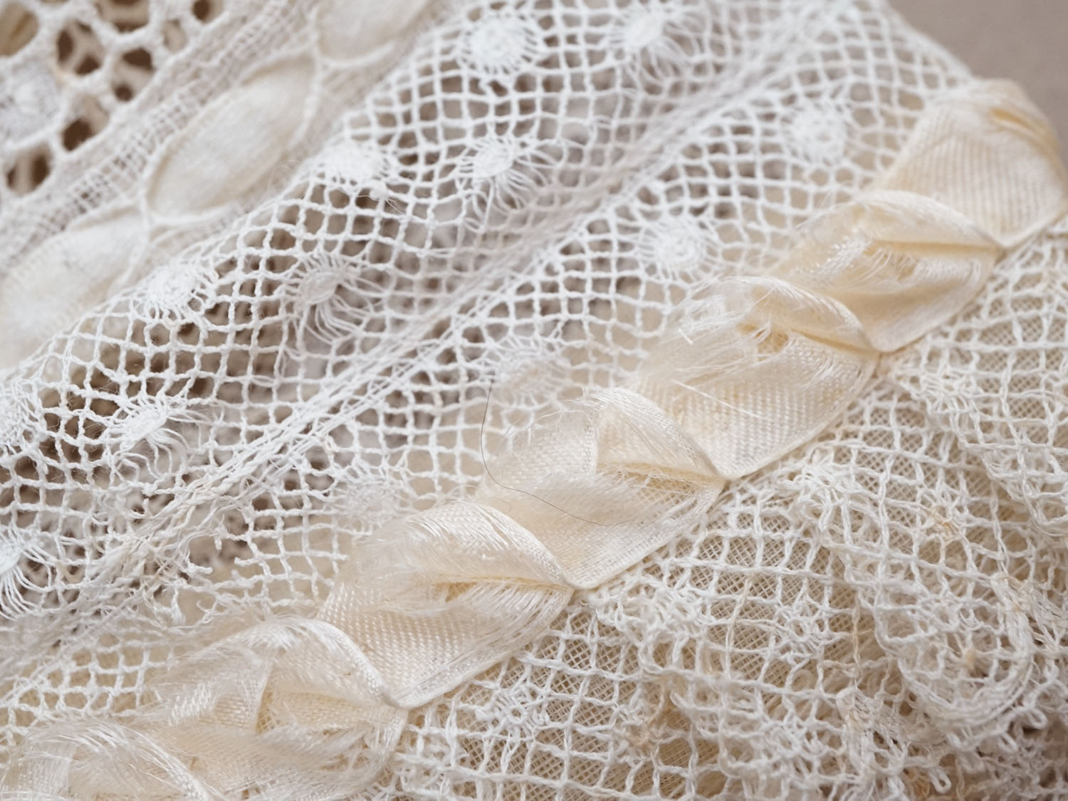 画像6: ＊蚤の市＊アンティーク ベビーボネ レース＆シルクリボン (6)