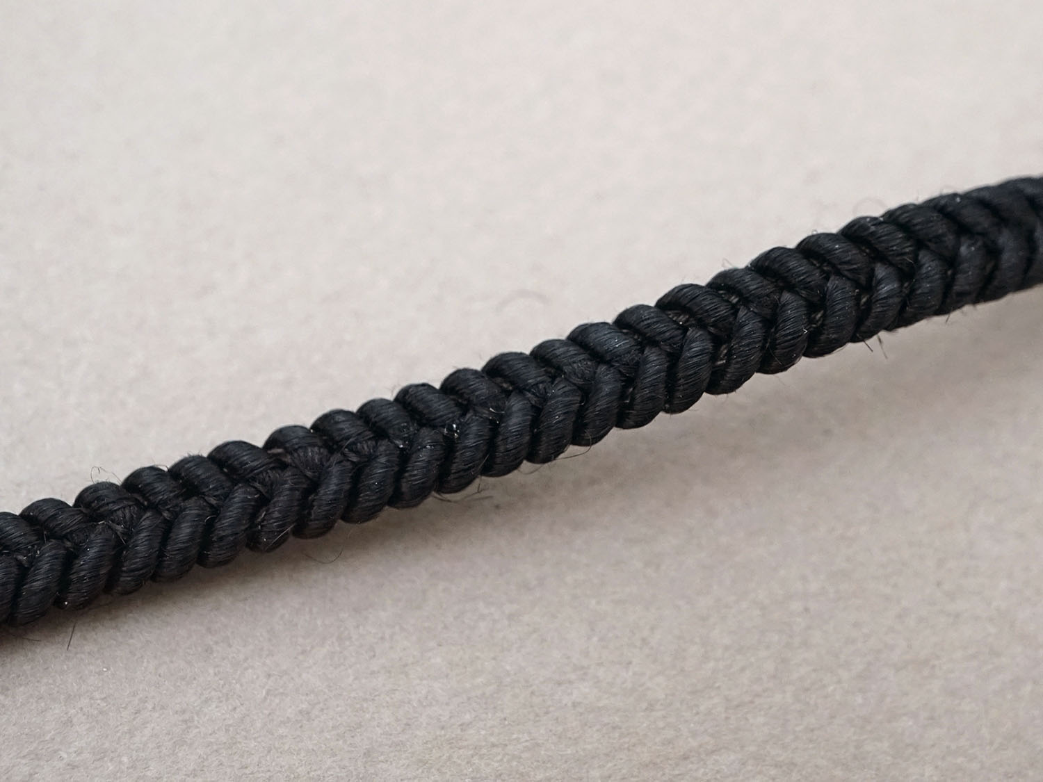 画像2: 1900年頃 アンティーク シルク製 トリム 黒 6mm幅 (2)