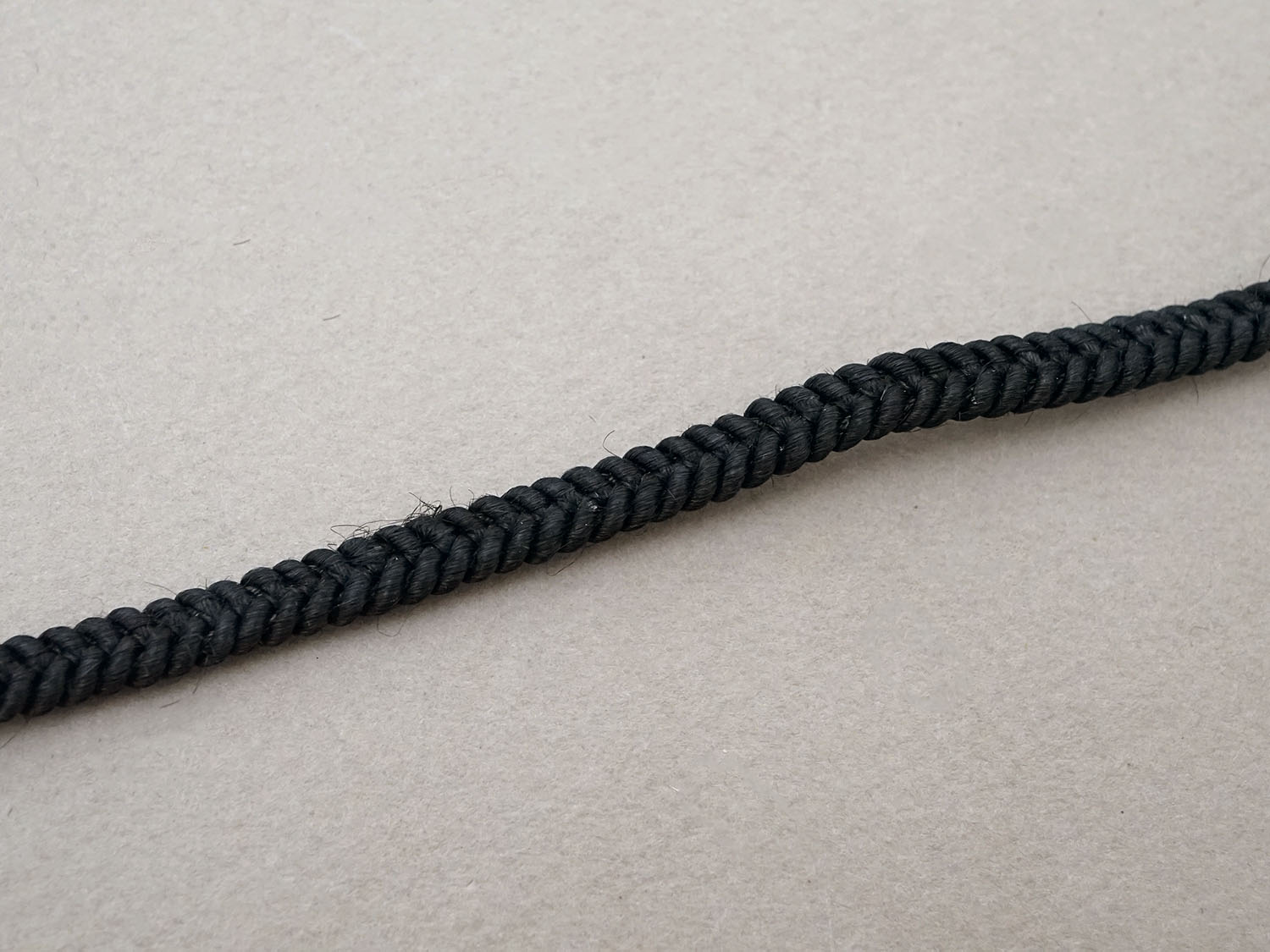 画像3: 1900年頃 アンティーク シルク製 トリム 黒 6mm幅 (3)