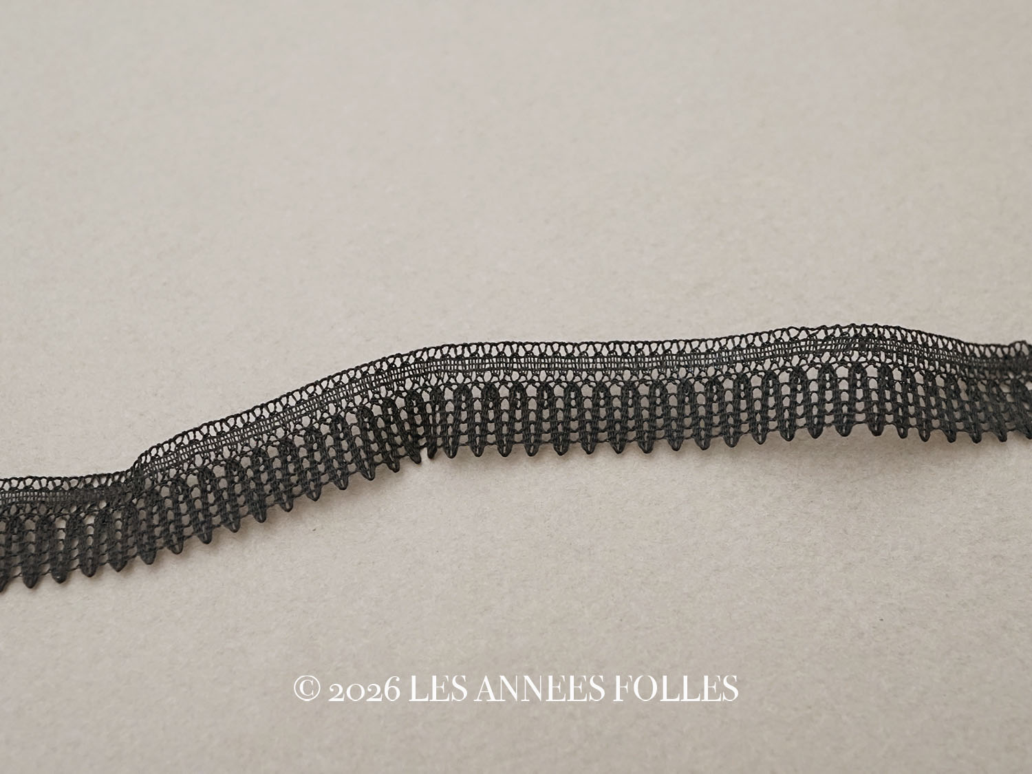 画像1: 1900年頃 アンティーク レース 黒 1.1cm幅 (1)