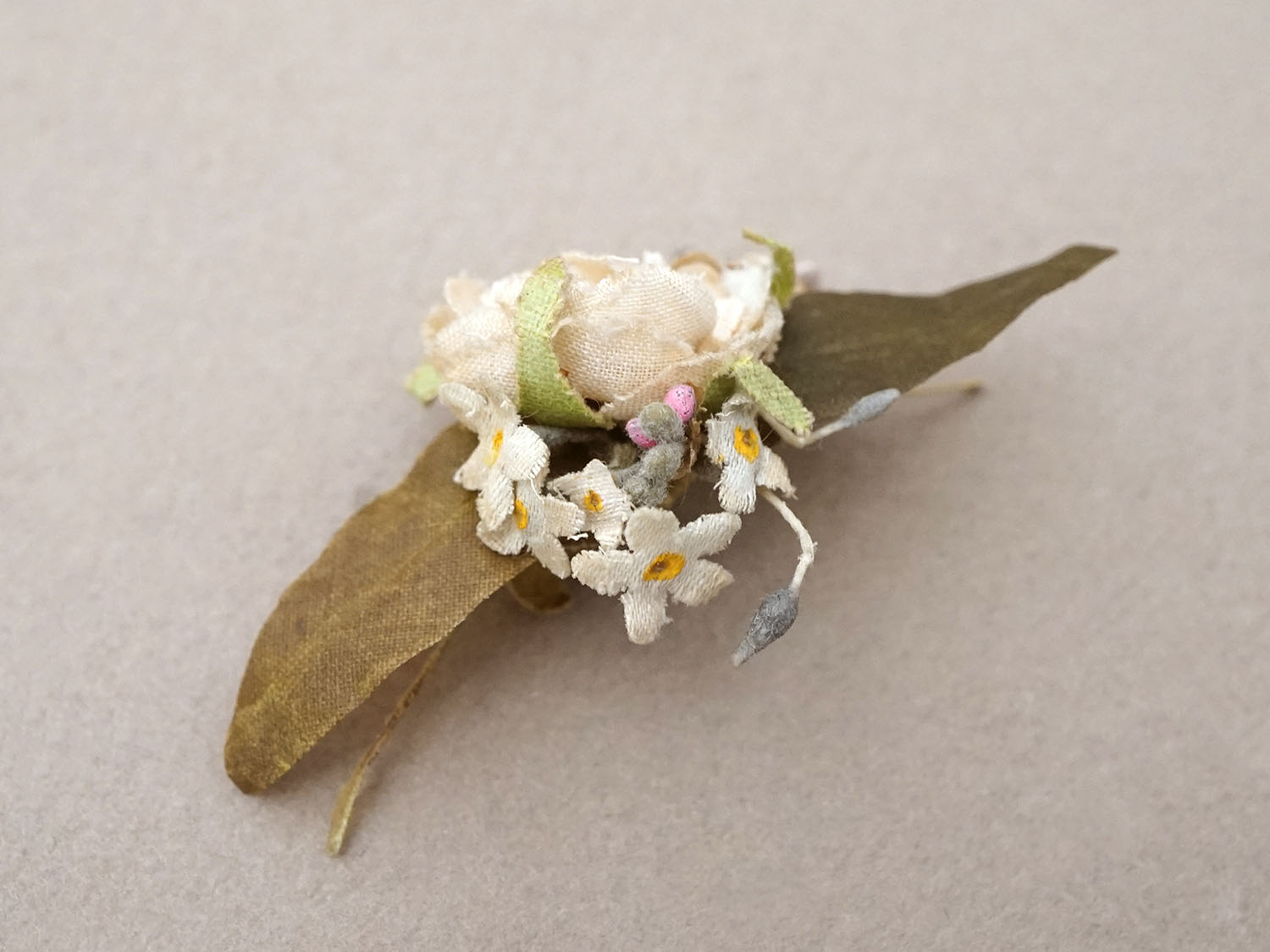 画像2: アンティーク 小さな布花 薔薇＆勿忘草 ドール用 (2)