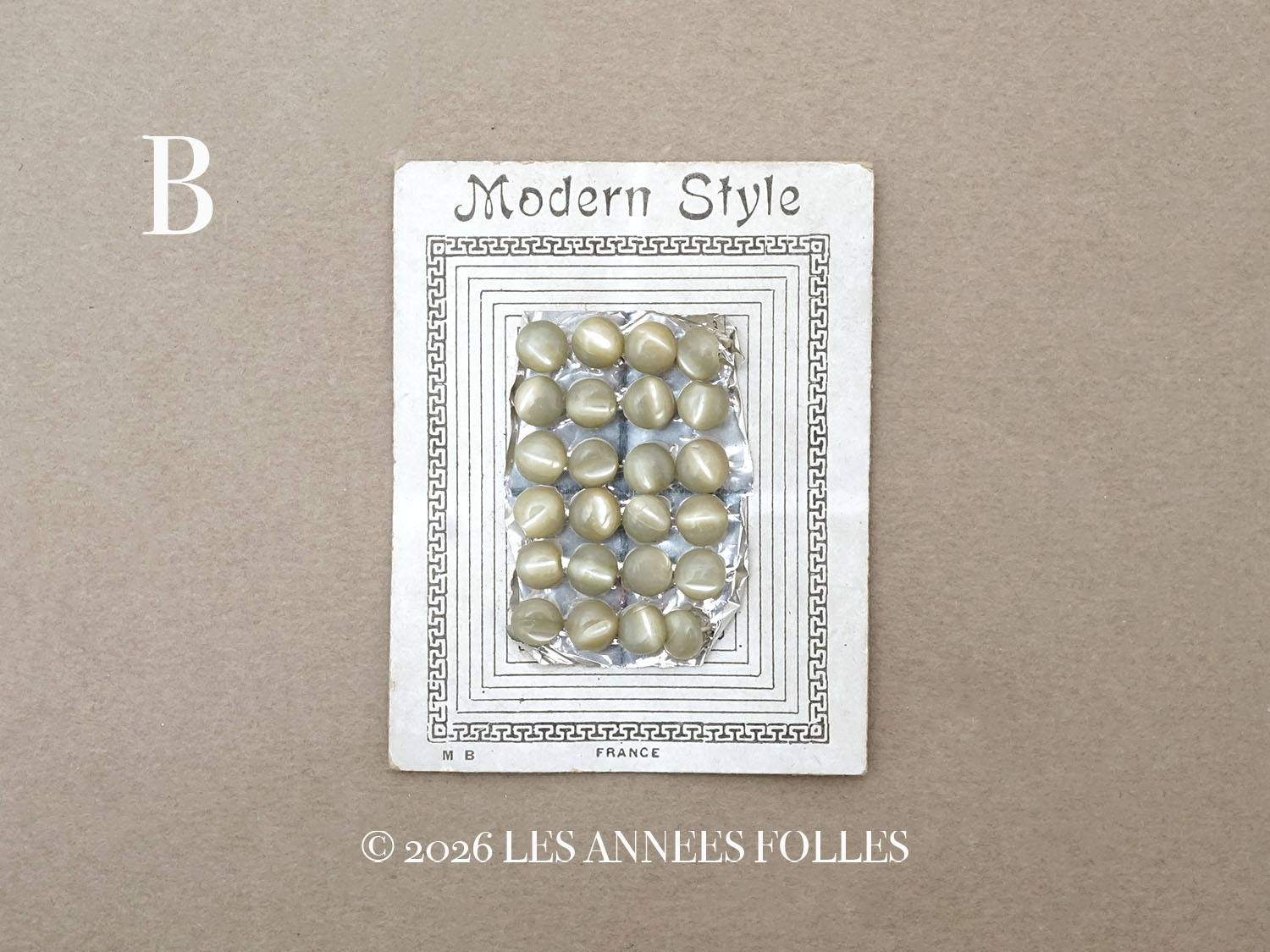 画像6: アンティーク マザーオブパール製 極小 ボタン 5mm 24ピース シェルボタン 枯草色 (淡いカーキ) (6)