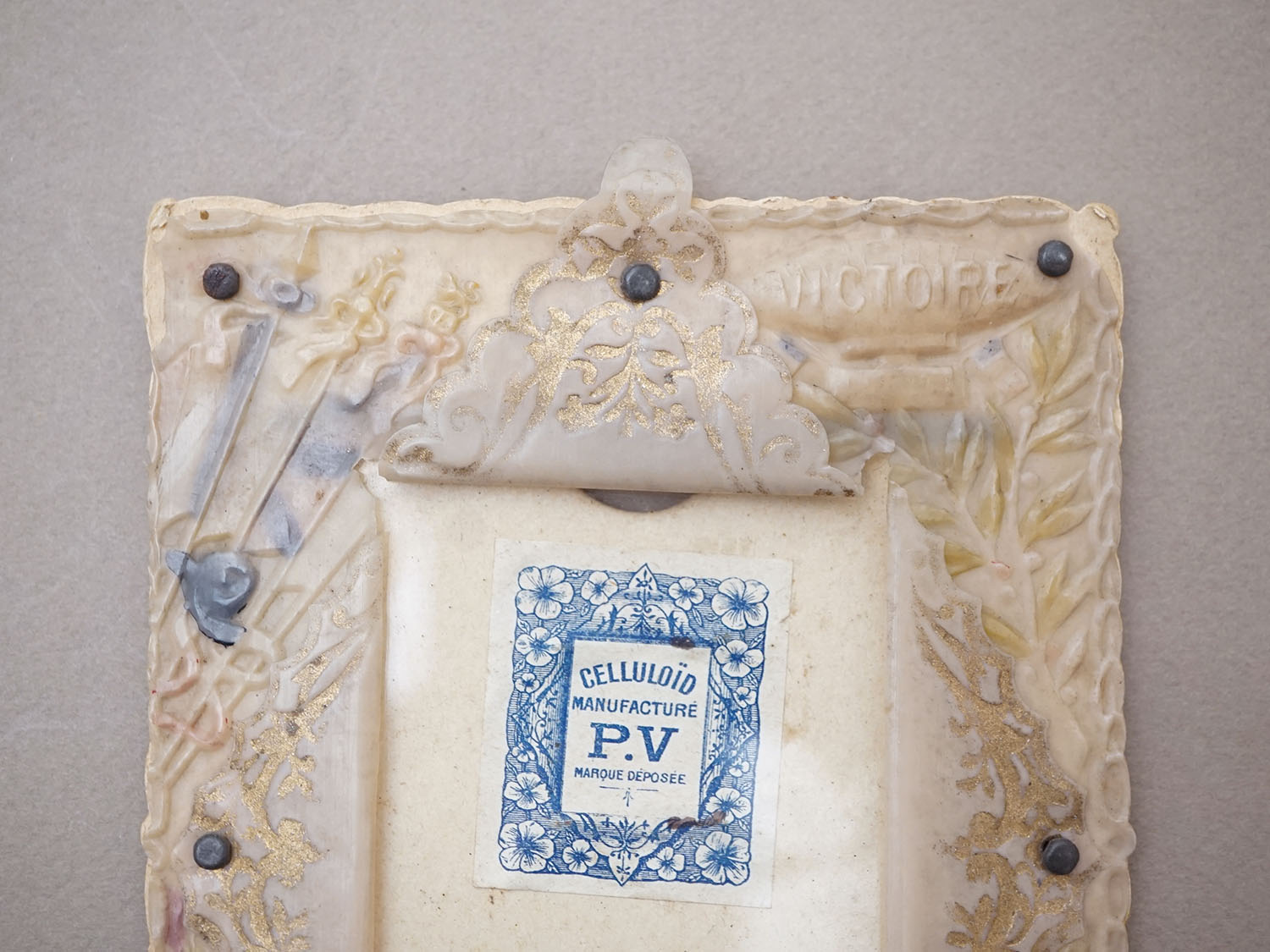 画像2: ＊蚤の市＊ セルロイドのフォトフレーム  (2)