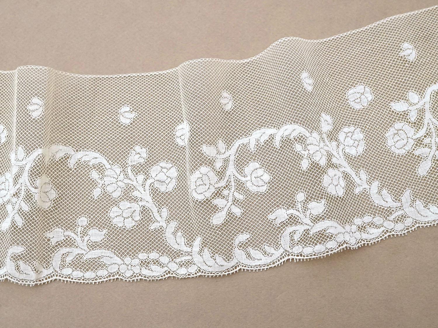 画像8: 19世紀 アンティーク 手編みの ヴァランシエンヌレース 花模様 幅10.6cm (8)