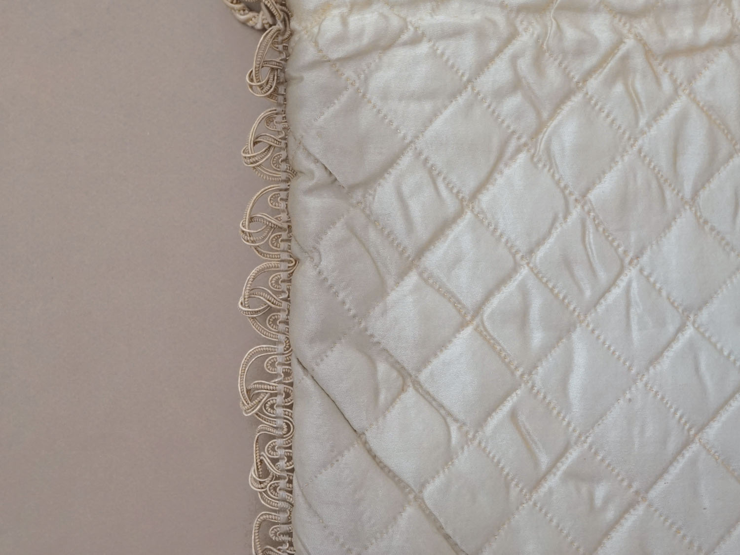 画像19: 19世紀 アンティーク シルク製 ポシェット リボン＆花のリース【CH】ハンキーケース  (19)