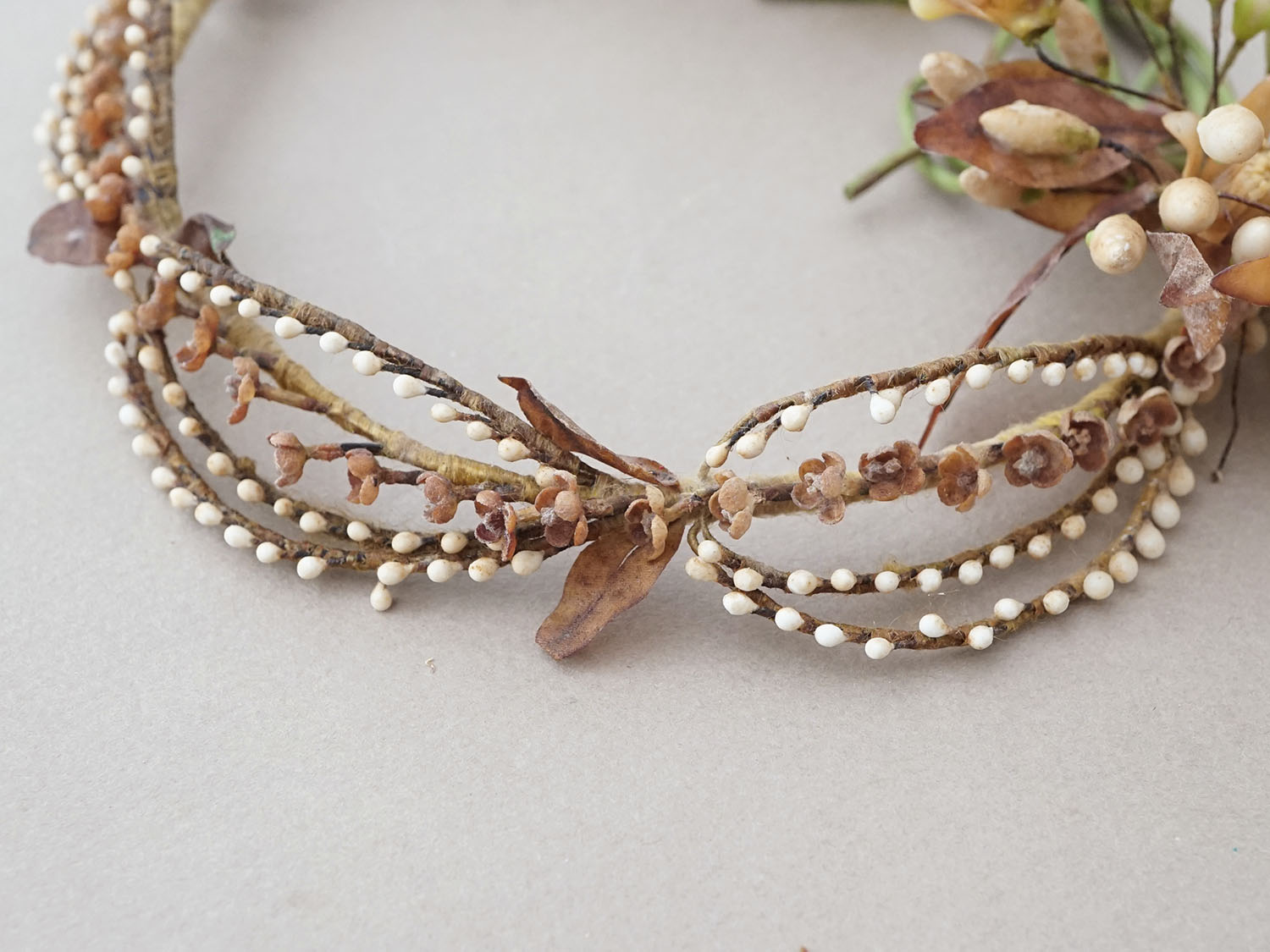 画像4: アンティーク ワックスフラワーのティアラ ウェディング 結婚式  (4)