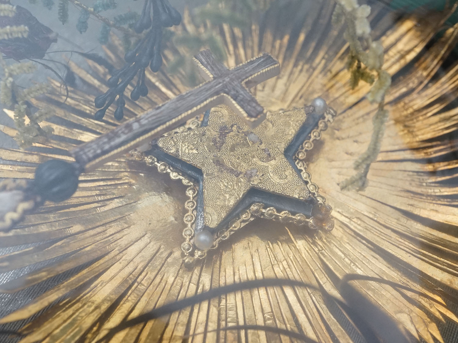 画像13: 19世紀 アンティーク ルリケール 大きなガラスドーム 遺物 44.6×35cm (13)