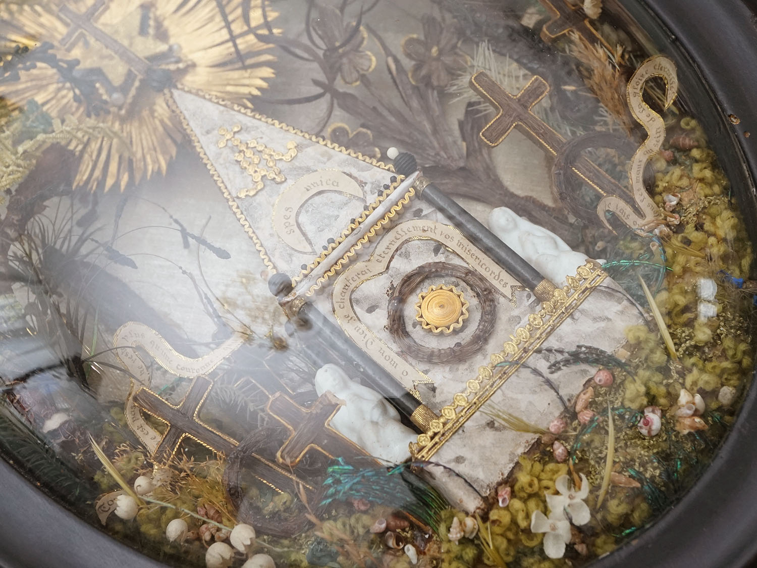 画像4: 19世紀 アンティーク ルリケール 大きなガラスドーム 遺物 44.6×35cm (4)