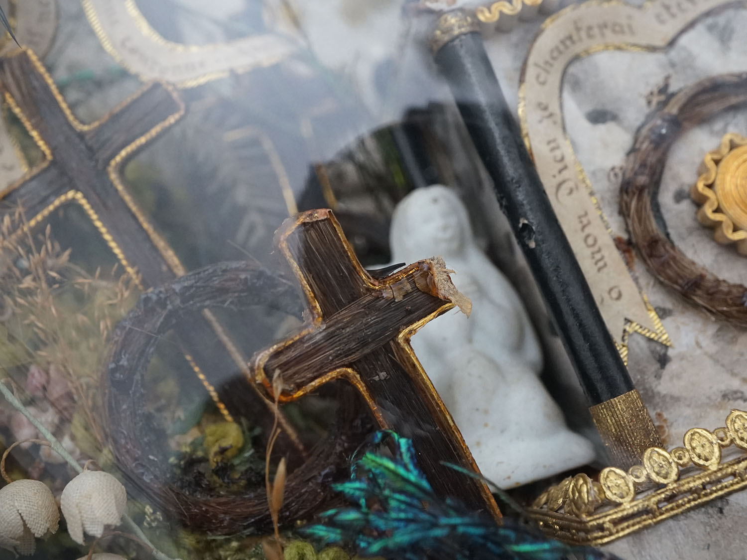 画像9: 19世紀 アンティーク ルリケール 大きなガラスドーム 遺物 44.6×35cm (9)