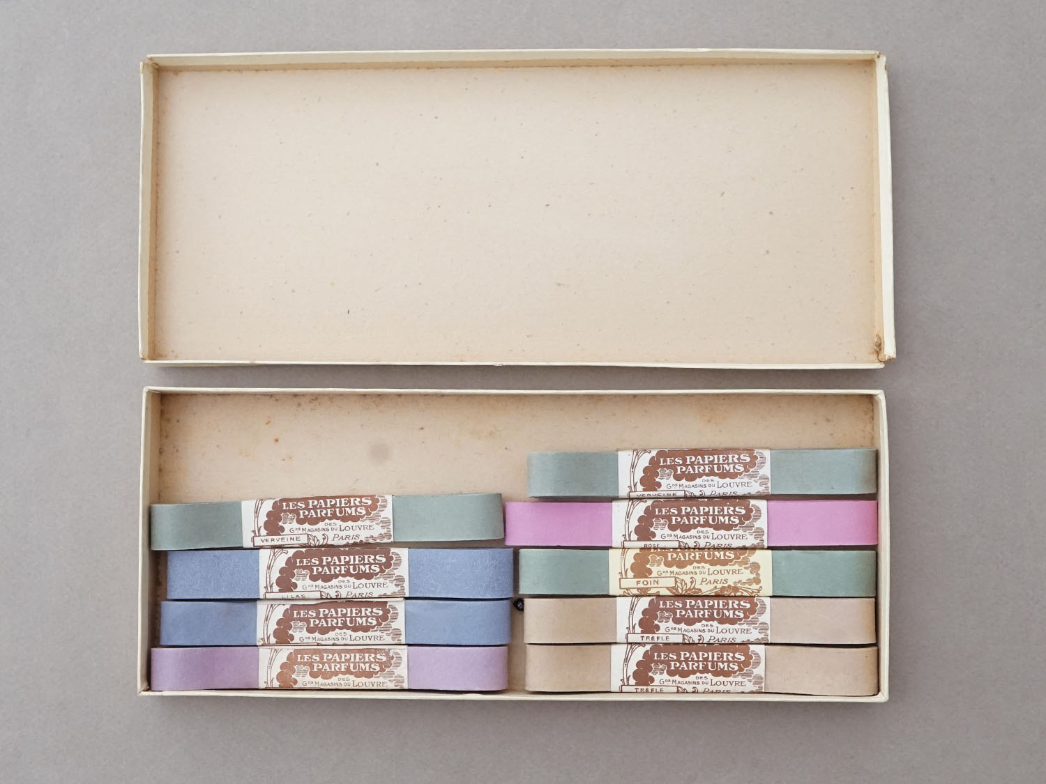 画像3: 1900年頃 アンティーク ルーブル百貨店の香り紙 LES PAPIERS PATFUMS - GRANDS MAGASINS DU LOUVRE PARIS - (3)