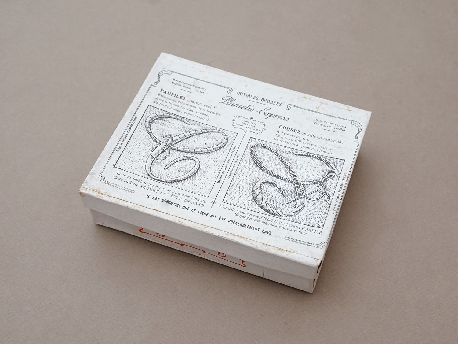 画像2: 1900年頃 アンティーク 箱入り イニシャルシート モノグラム 2シート【C】-N°5- INITIALES BRODEES PLUMETIS-EXPRESS (2)