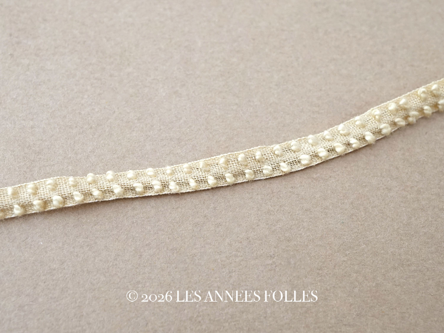 画像1: アンティーク  ドットのリネントリム カーキベージュ 5mm幅  (1)