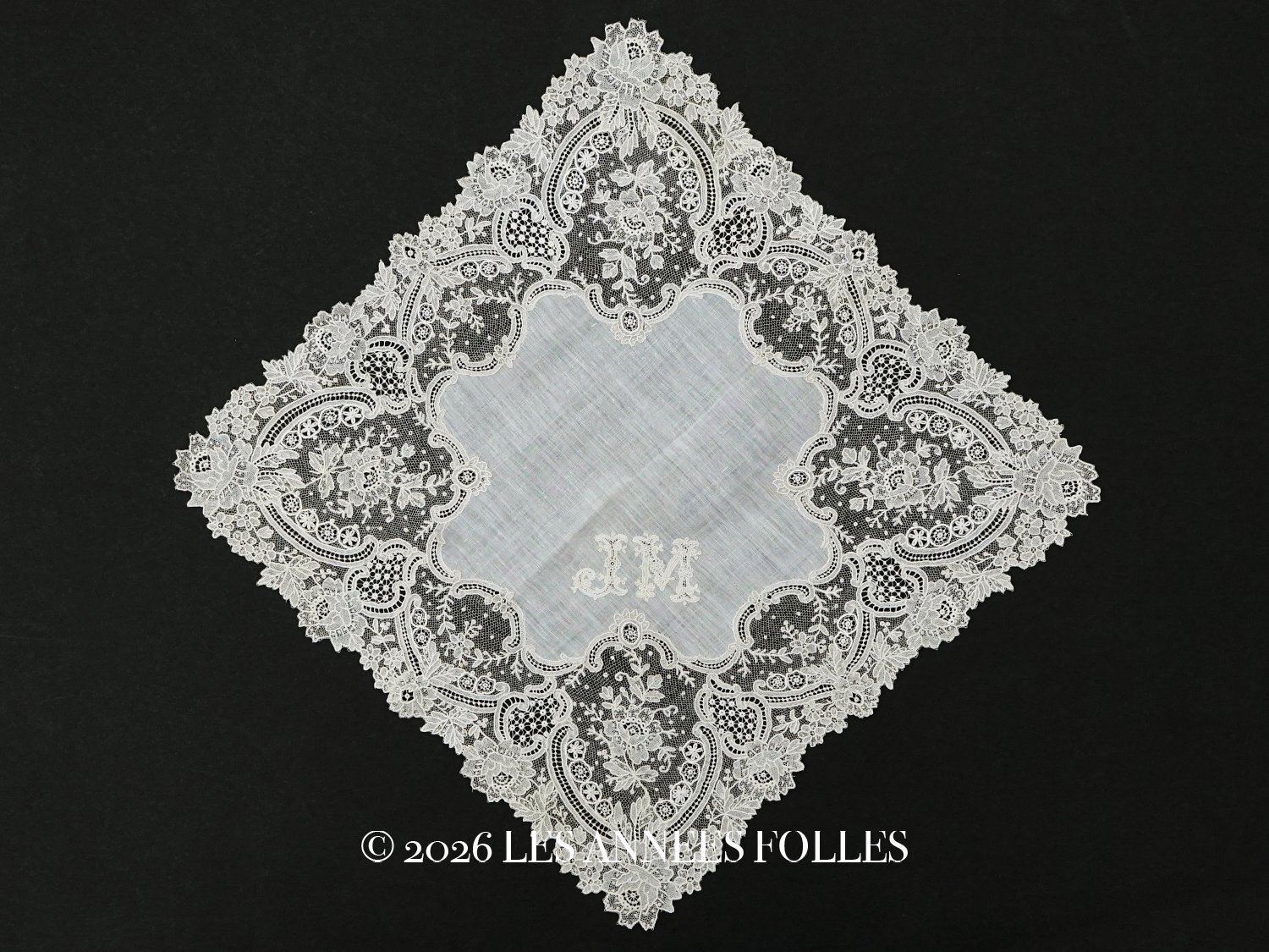 画像1: アンティーク ポワンドガーズ  結婚式のハンカチ 【JM】イニシャル刺繍入り【ポワン・ド・ガーズ】  (1)