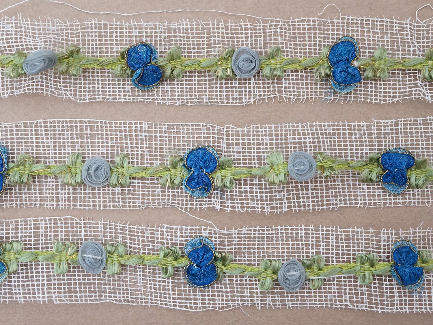 画像4: アンティーク シルク製 薔薇のロココトリム ブルーグレイ＆コバルトブルー ロココリボン  (4)