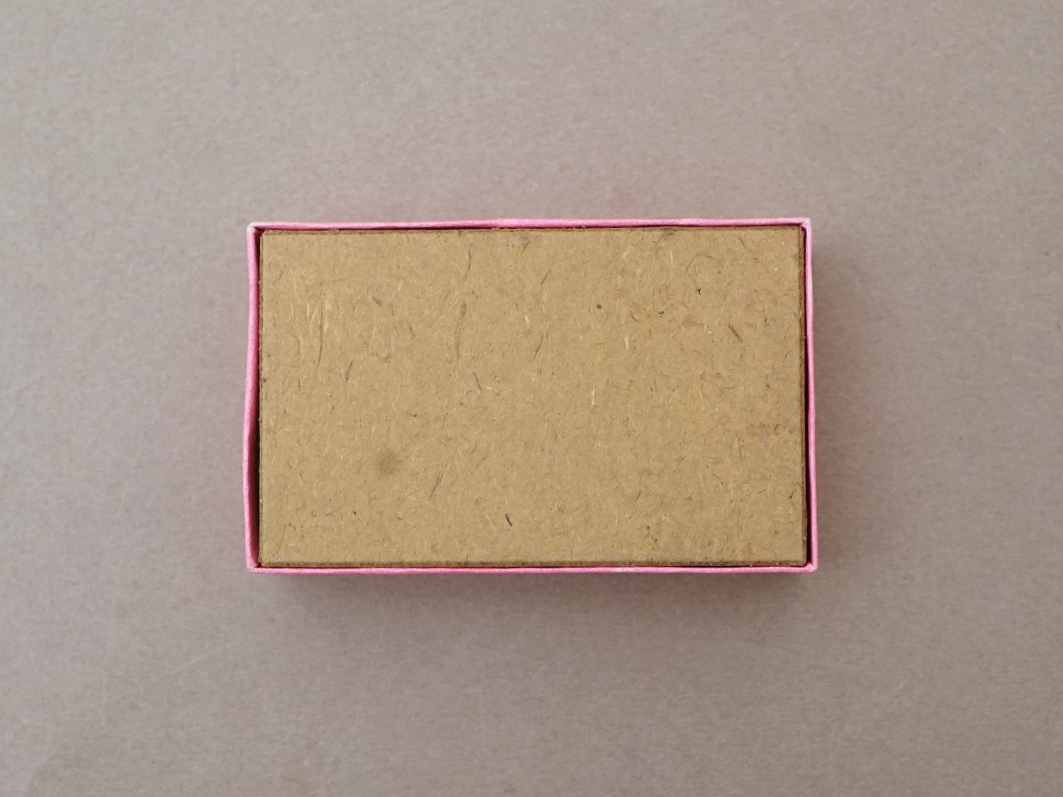 画像2: ＊蚤の市＊アンティーク ガラスの蓋の紙箱 ピンク (2)