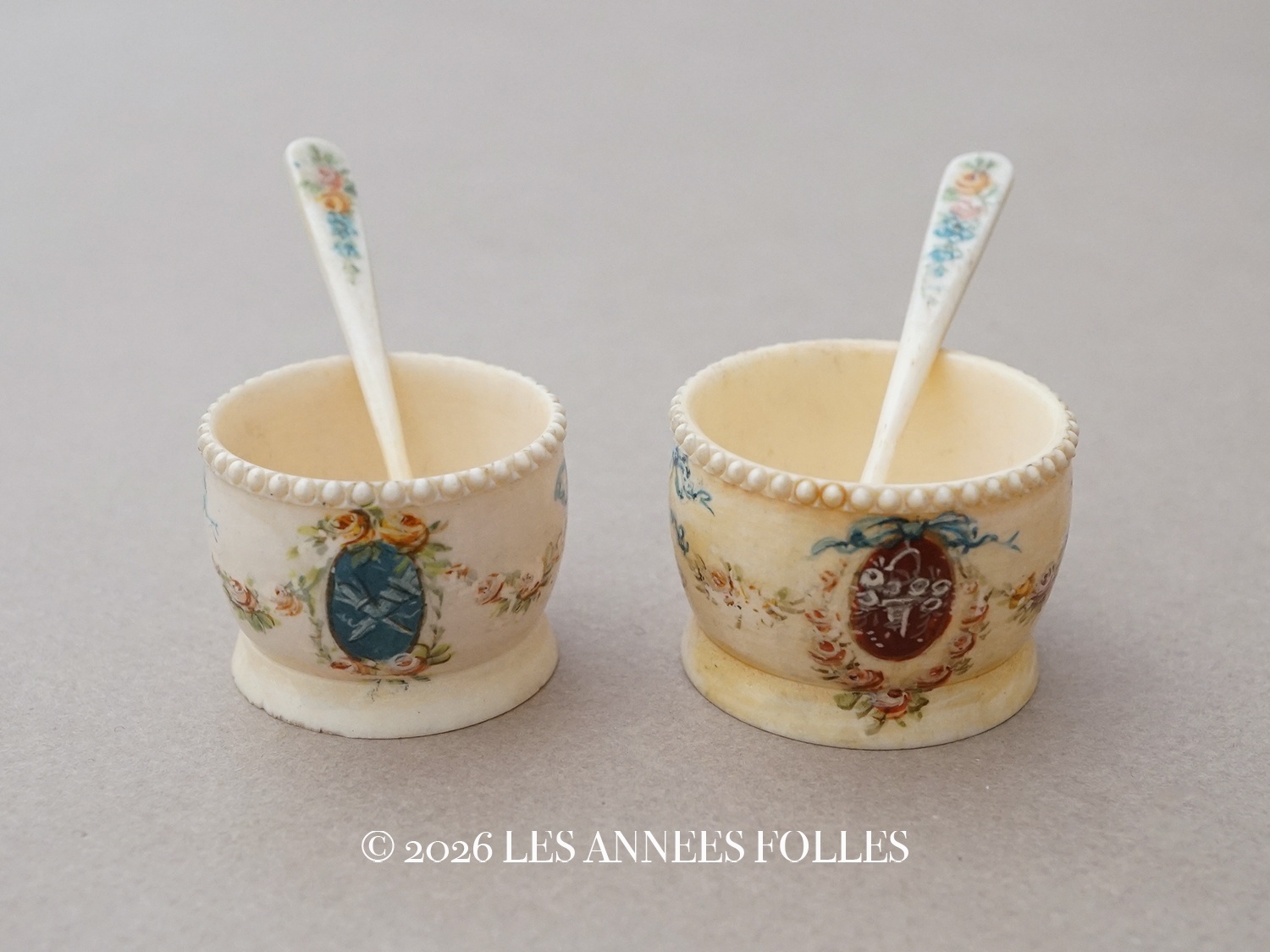 画像1: ＊蚤の市＊アンティーク キャビア用 小さなポット＆スプーンのセット (1)