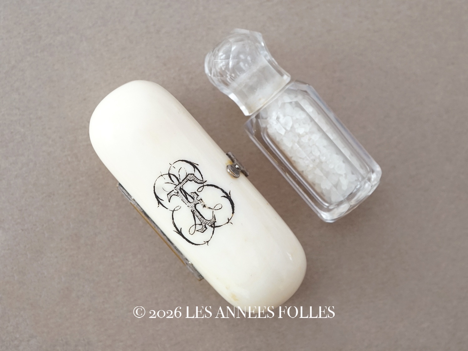 画像1: アンティーク クリスタル製 気付け薬の小瓶  (1)