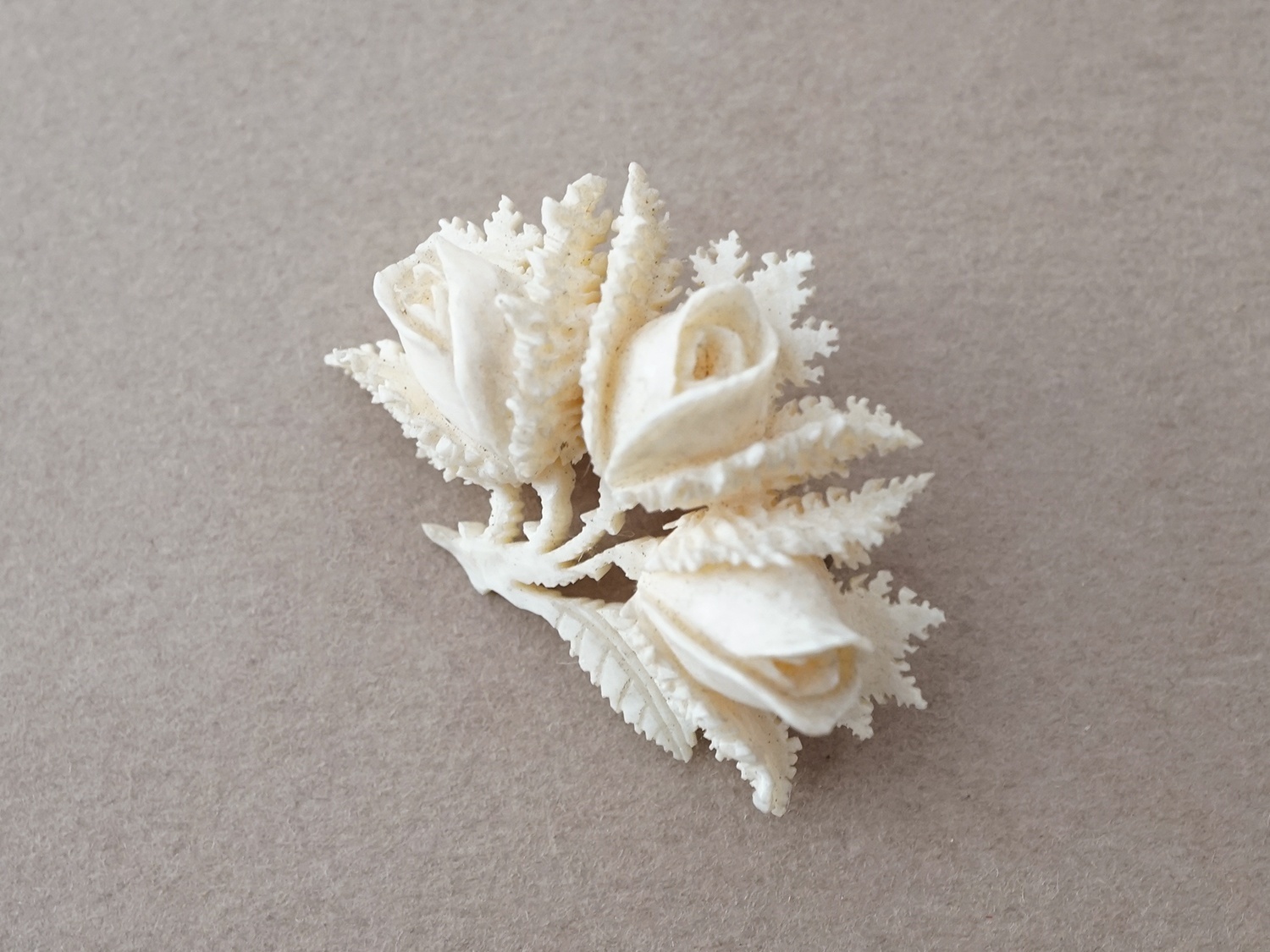 画像2: ＊蚤の市＊アンティーク 薔薇のブローチ (2)