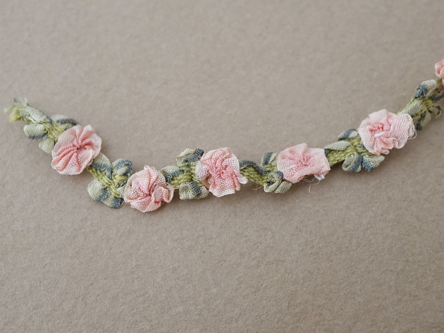 画像3: アンティーク シルク製 薔薇のロココトリム ピンク ロココリボン 28cm (3)