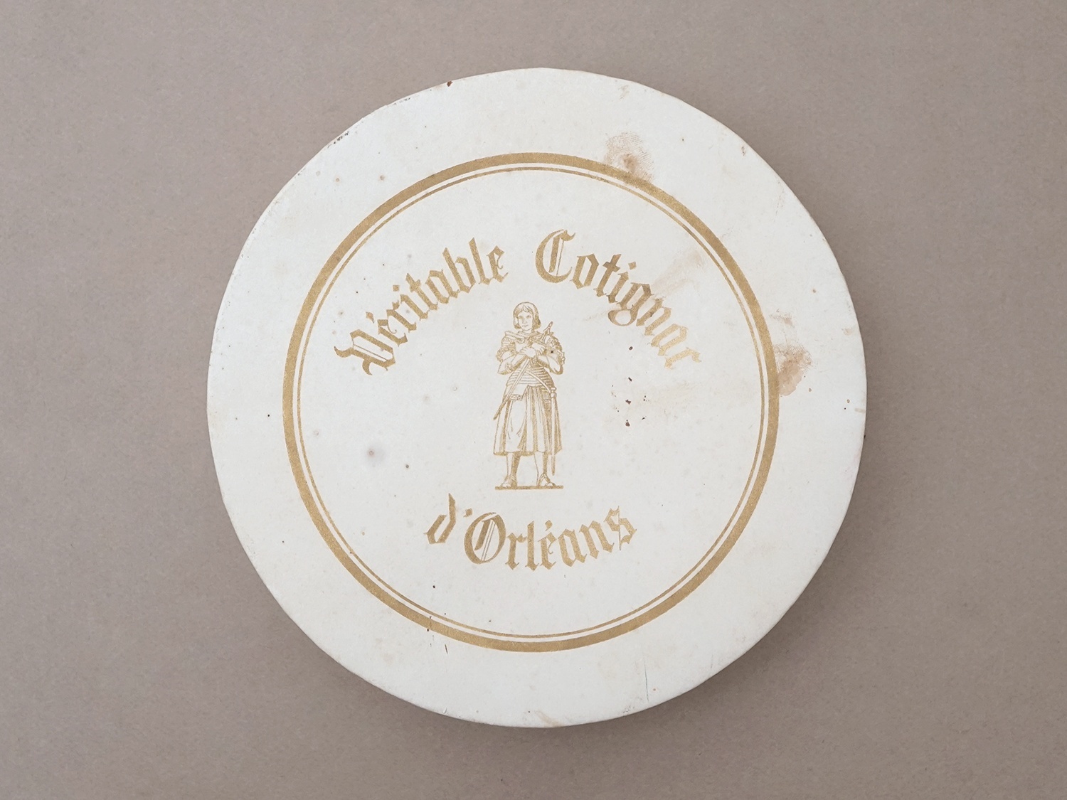 画像2: ＊蚤の市＊ アンティーク ジャンヌダルクのお菓子箱  (2)