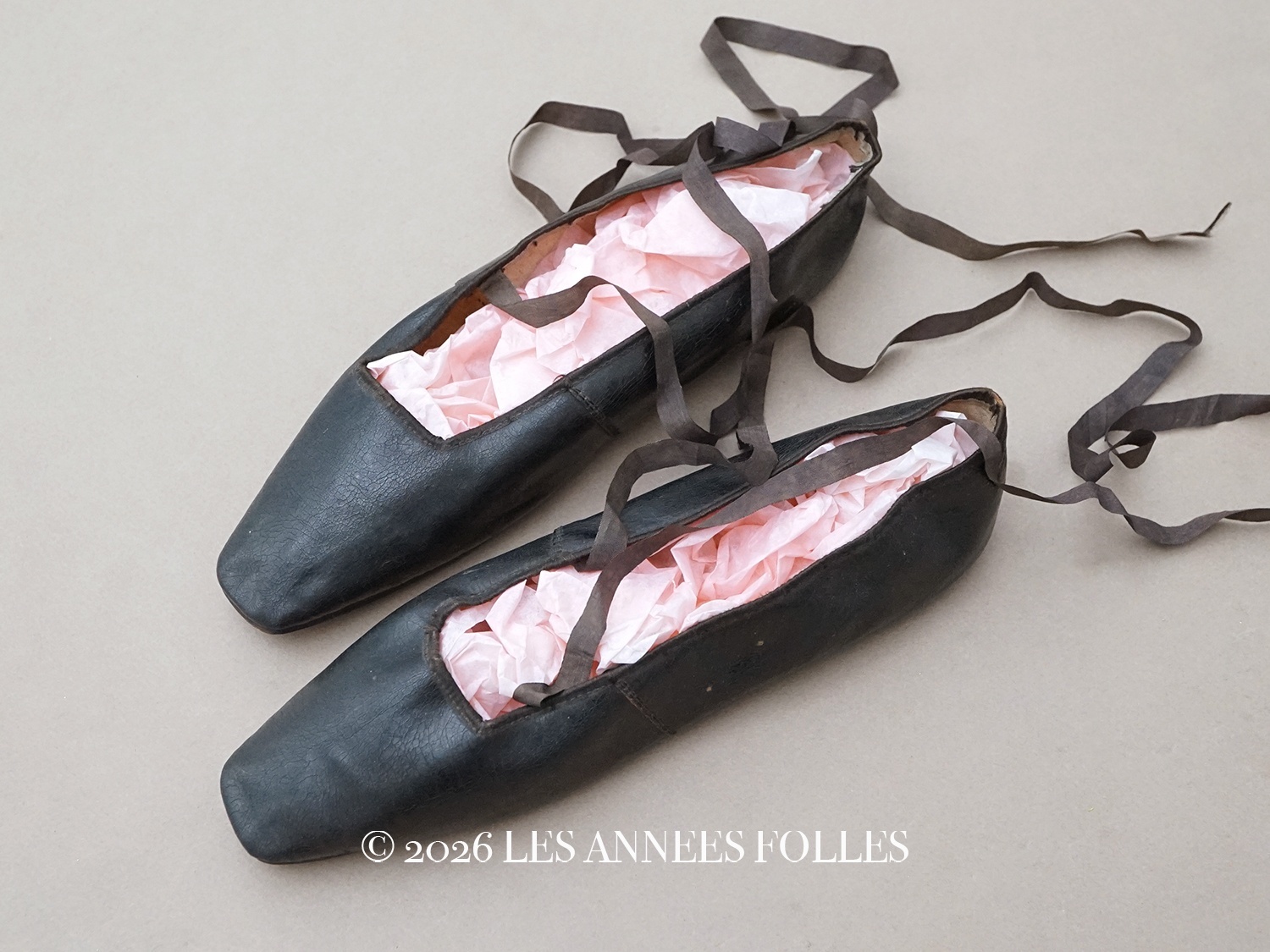 画像1: 19世紀初頭 アンティーク シューズ 黒 (1)