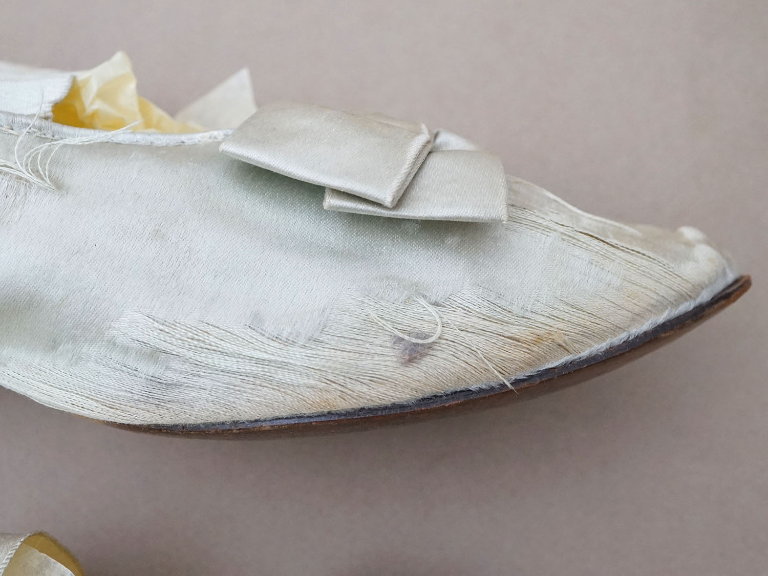 画像6: 1900年頃 アンティーク ウェディング シューズ パウダーブルー (6)