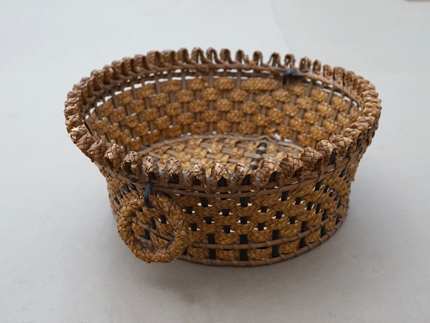 画像4: ＊蚤の市＊ 19世紀 アンティーク 手芸用 パニエ  (4)