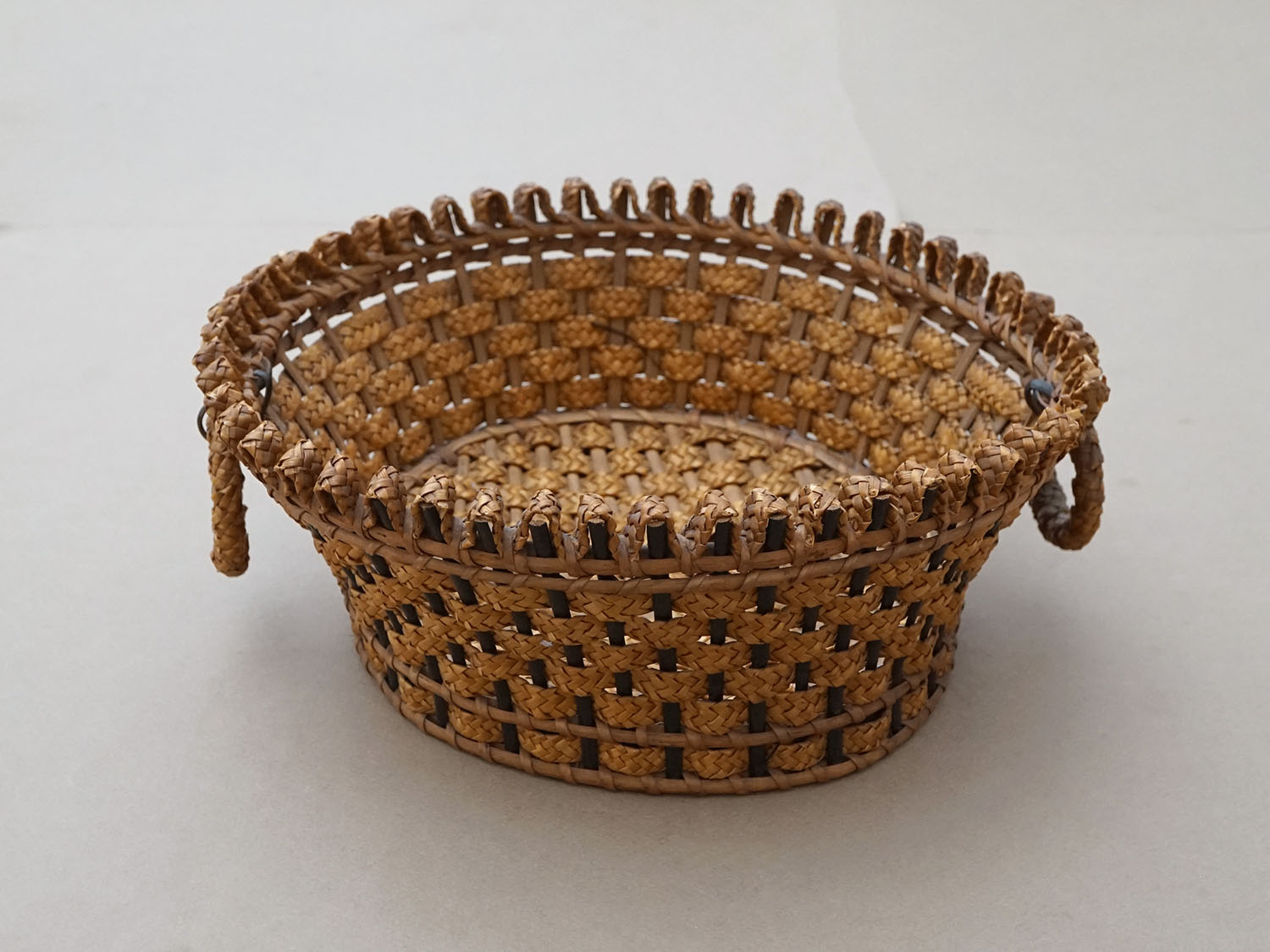 画像2: ＊蚤の市＊ 19世紀 アンティーク 手芸用 パニエ  (2)