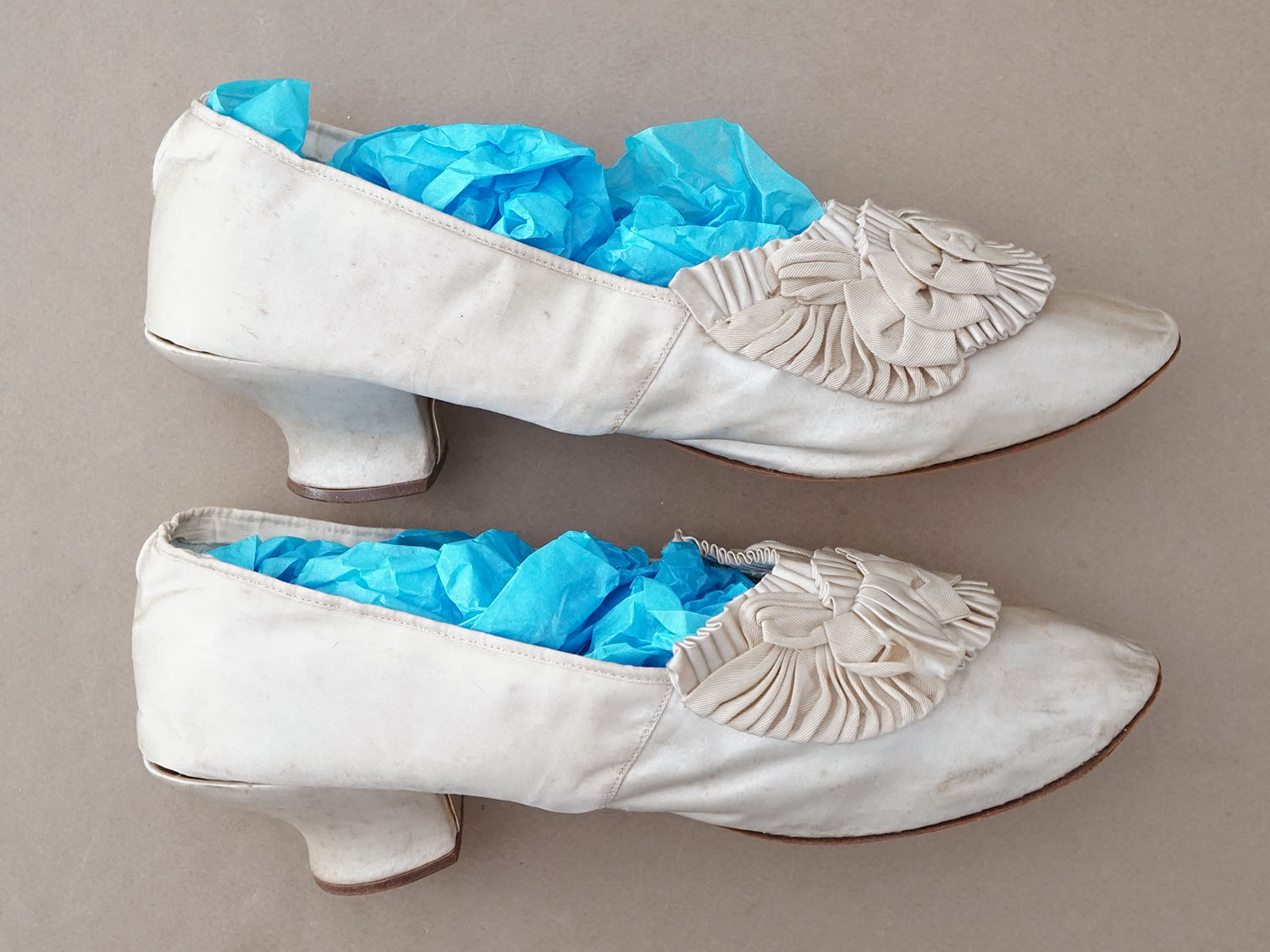 画像4: ＊蚤の市＊1900年頃  アンティーク ウェディング シューズ  (4)