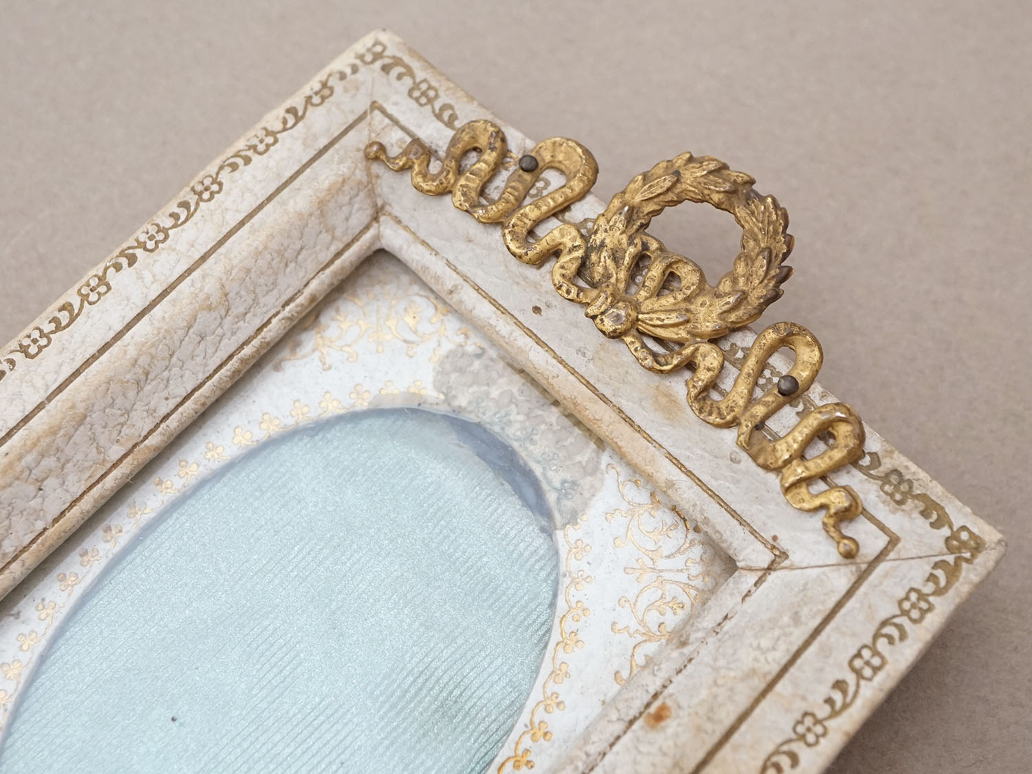 画像4: ＊蚤の市＊19世紀末 アンティーク 小さなフォトフレーム　 (4)