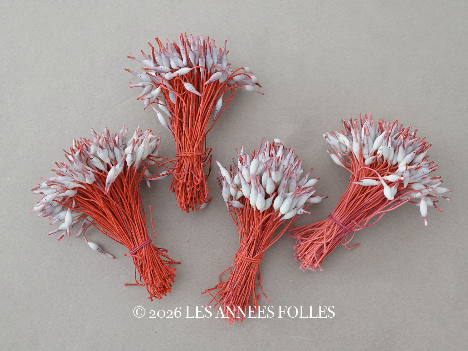 画像1: ＊蚤の市セット＊アンティーク ペップ  赤＆ライトグレー 花芯 4点セット (1)