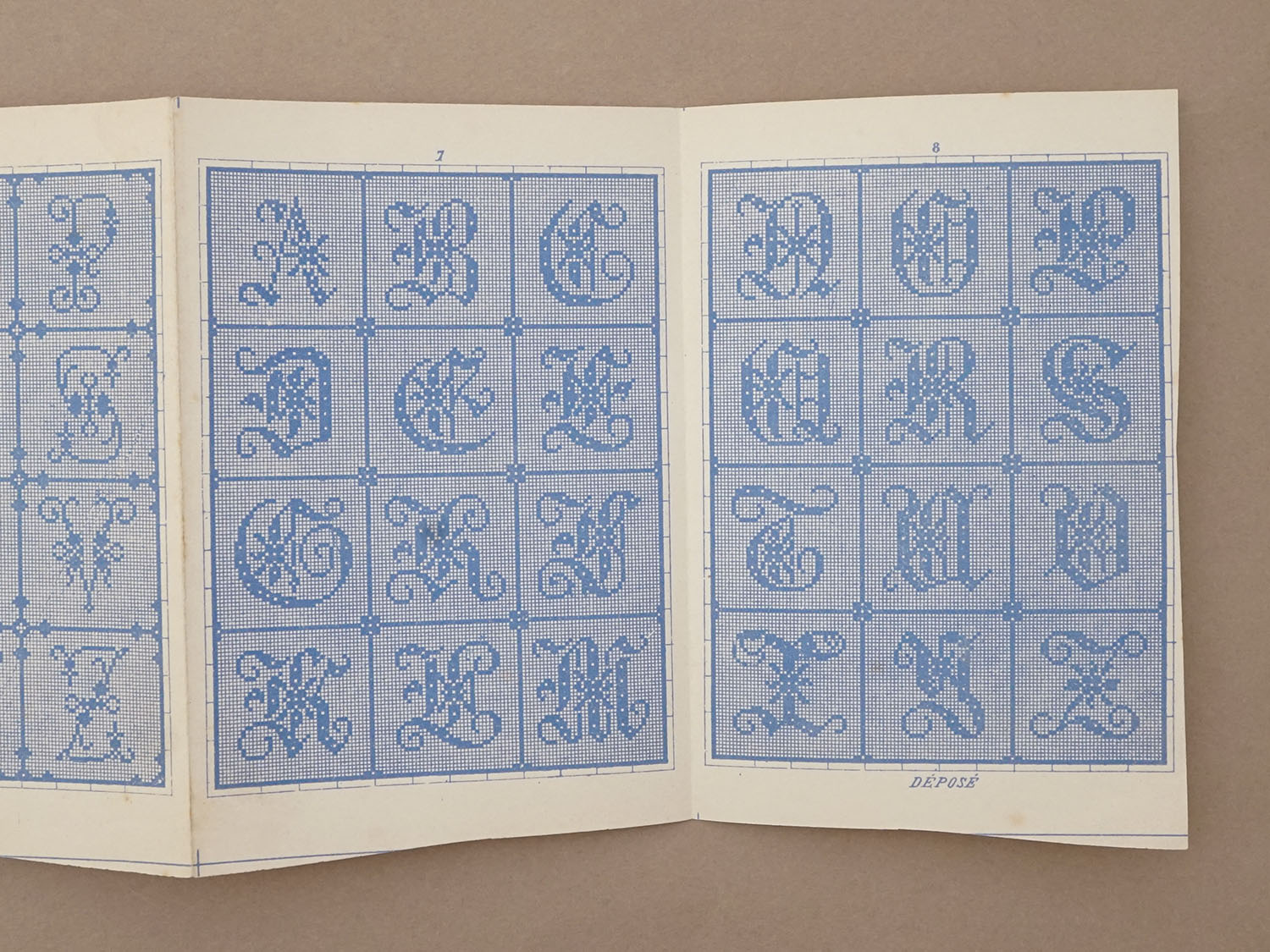 画像15: ＊蚤の市セット＊アンティーク 刺繍図案帳 2点セット (15)