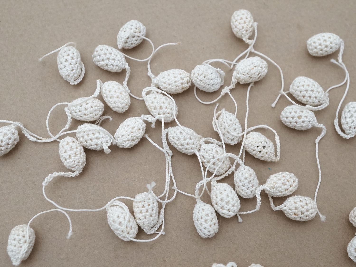 画像5: ＊蚤の市セット＊アンティーク クロシェ編み ポンポンのセット (5)