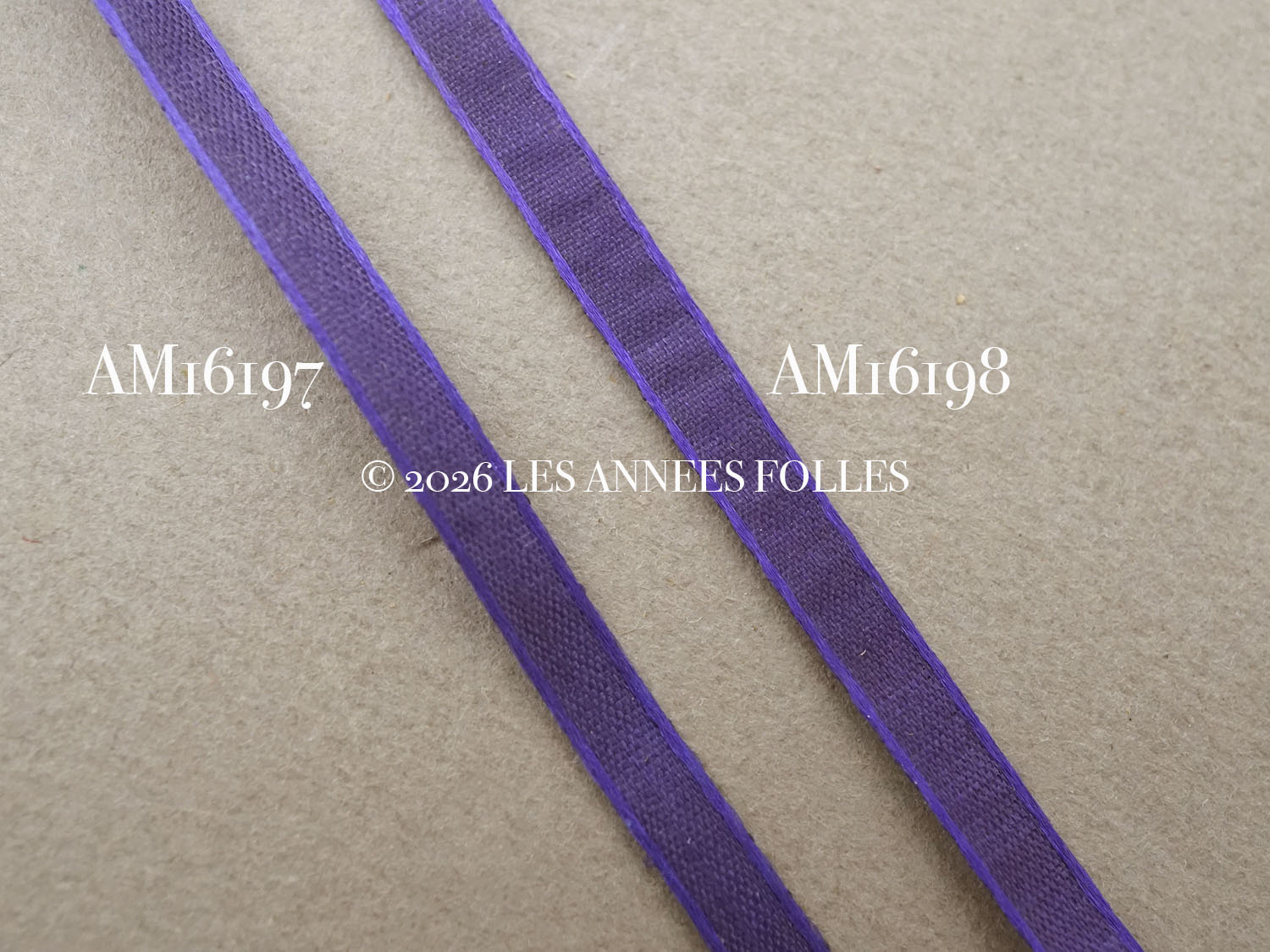 画像4: 19世紀 アンティーク 極細 シルクリボン 5.78m 4mm幅 紫 & 青紫 (4)