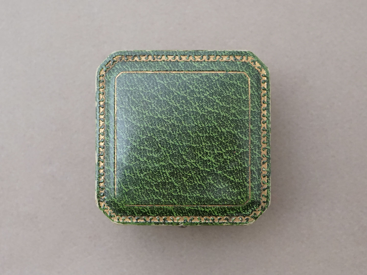 画像6: アンティーク 金彩入り ジュエリーボックス グリーン  (6)