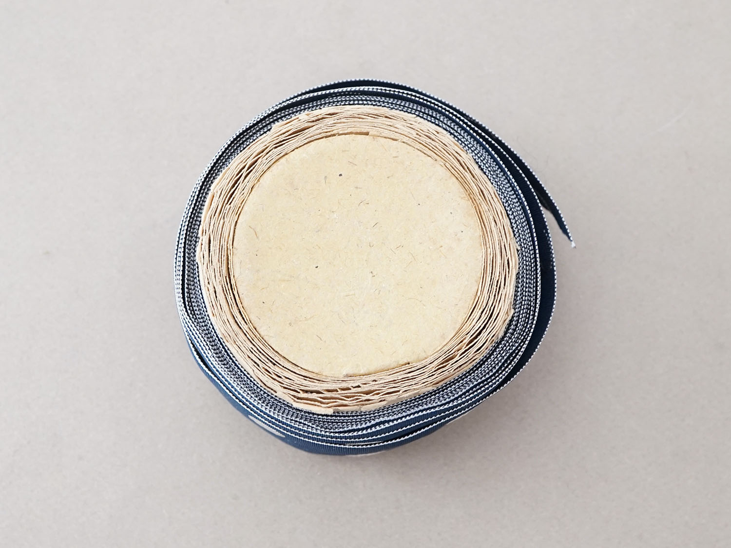 画像5: アンティーク ドット刺繍入りグログランリボン 7.1m 3.6cm幅 ネイビーブルー & ホワイト PON 222 N 9 (5)