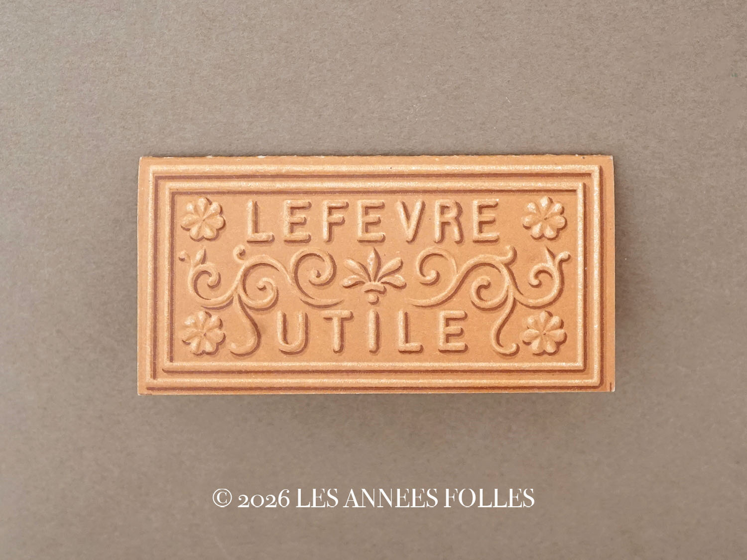 画像1: 1902年 アンティーク『LU』カレンダー ウエハース型 GAUFRETTE VANILLE - LEFEVRE-UTILE - (1)