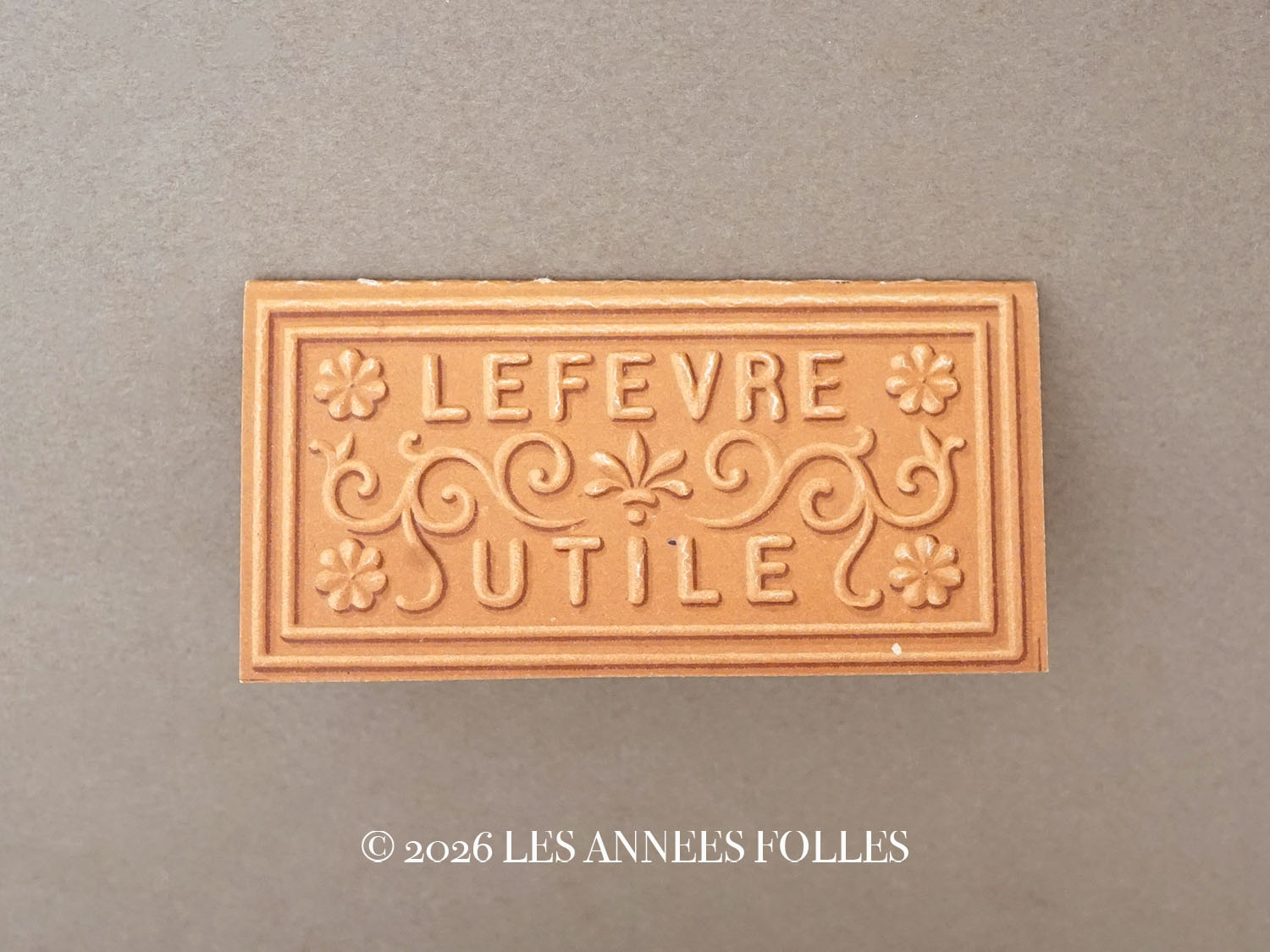 画像1: 1902年 アンティーク『LU』カレンダー ウエハース型 GAUFRETTE VANILLE - LEFEVRE-UTILE - (1)