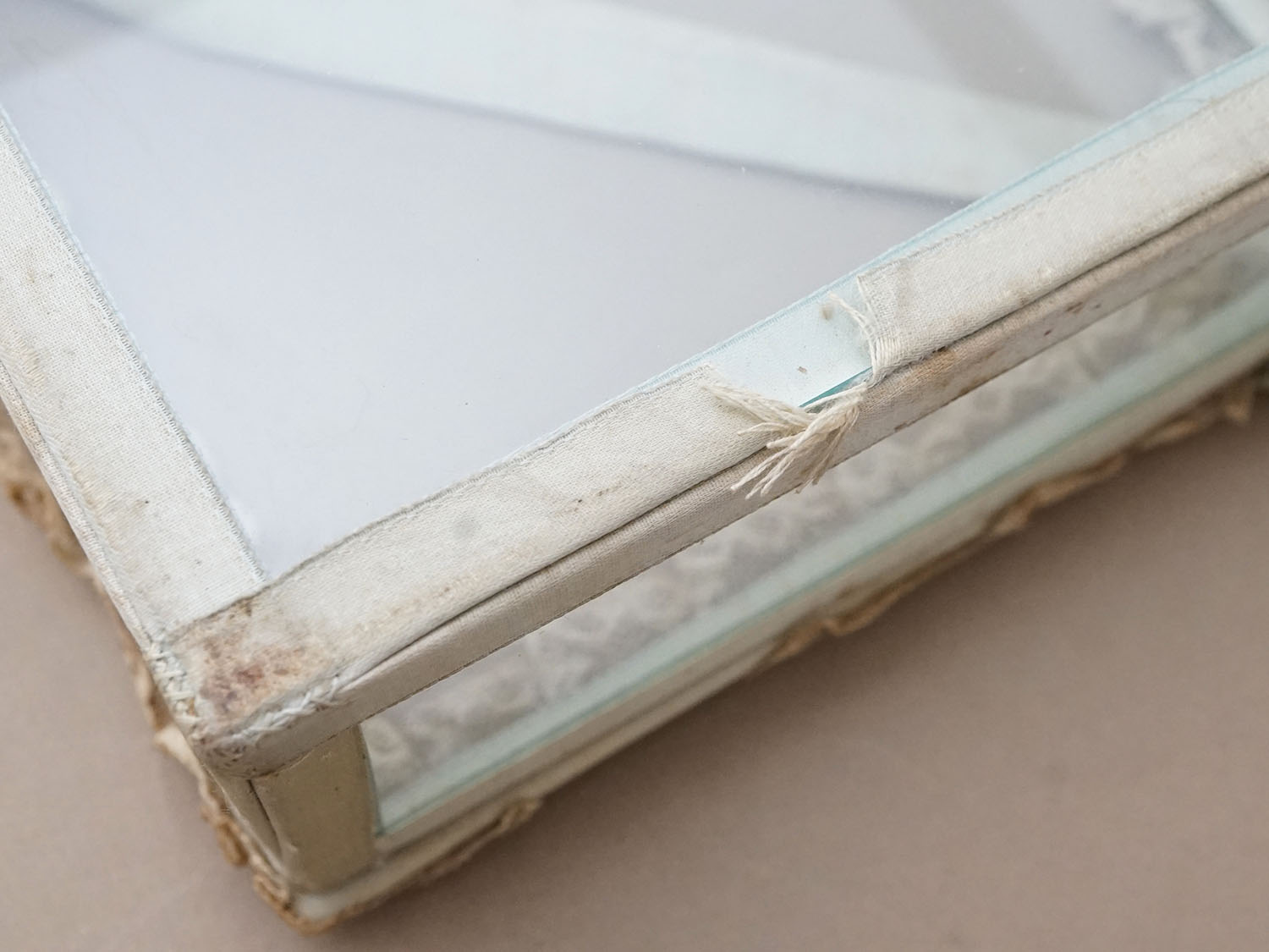 画像10: アンティーク 大きなジュエリーボックス ペールブルー リボン＆レース ガラスケース 20×20×7.5cm (10)